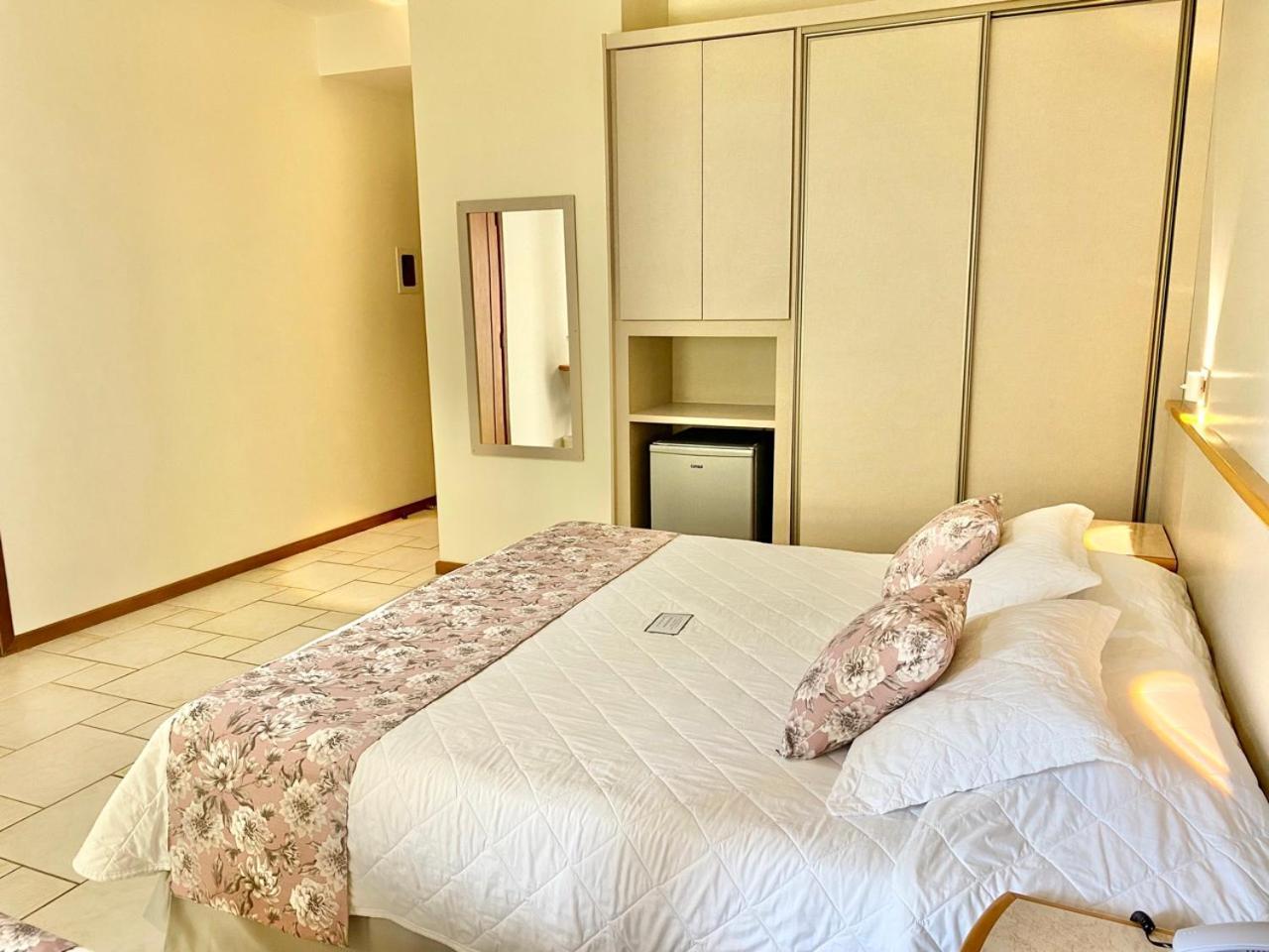 Morada Do Mar Hotel Бомбиньяс Экстерьер фото